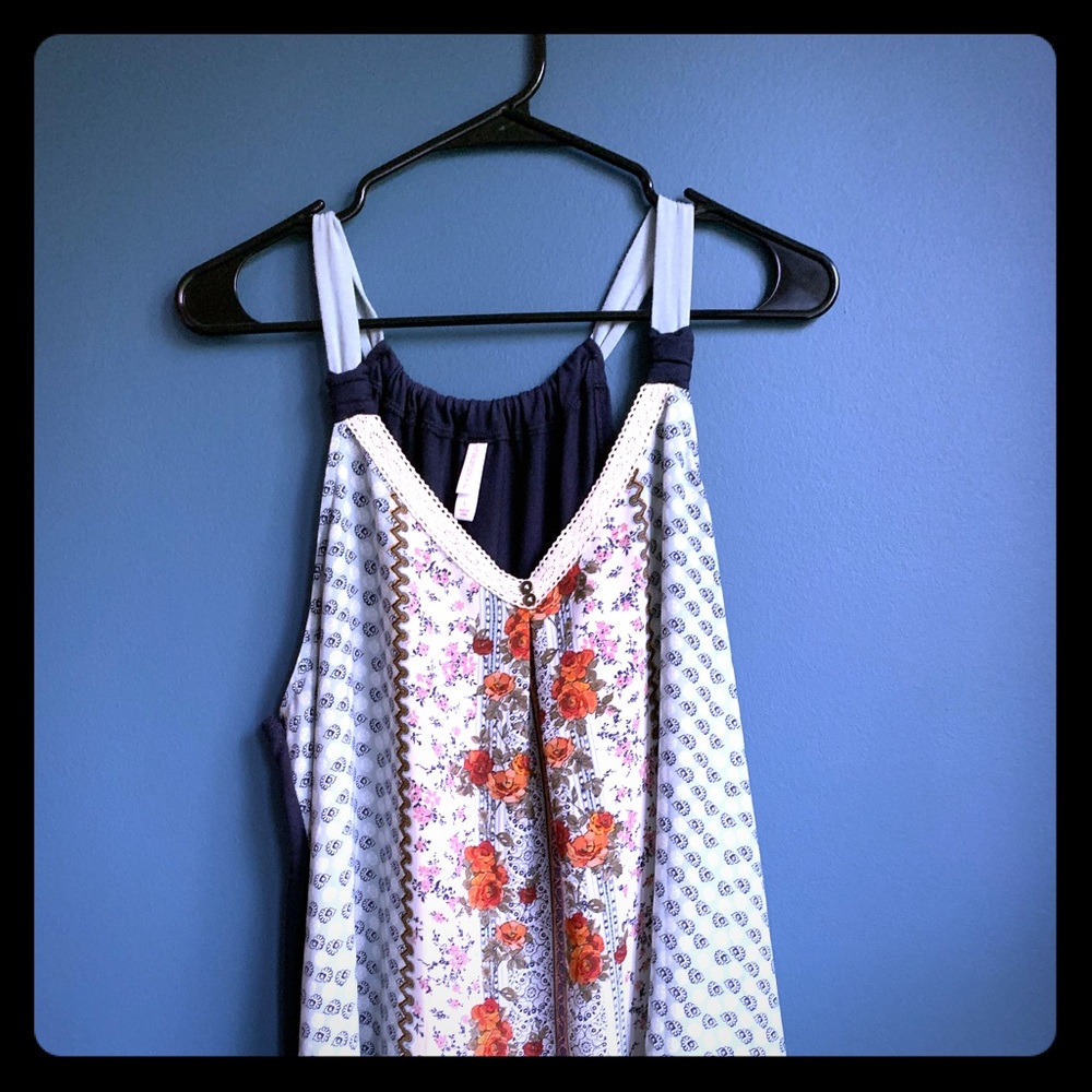 Women’s Large Blue Flower Pattern Tank